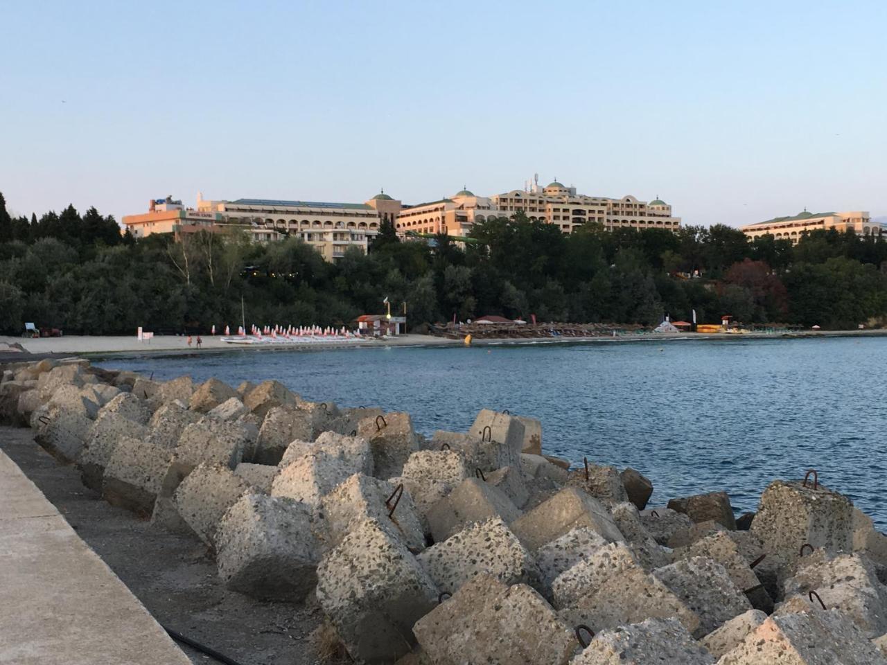 Hotel Capri ネセバル エクステリア 写真